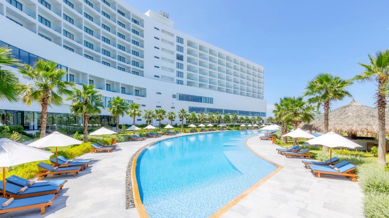 Selectum Noa Resort Cam Ranh Eksteriør billede